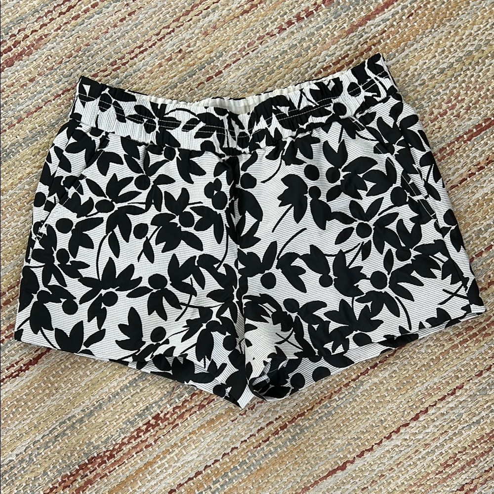 Black and White Floral Women's Shorts